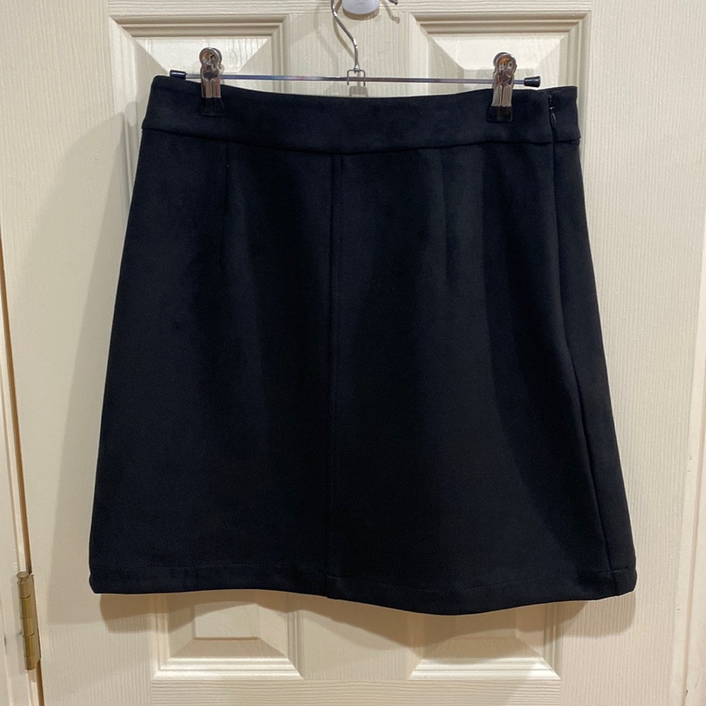 NWT French connection black suede skirt, size 6